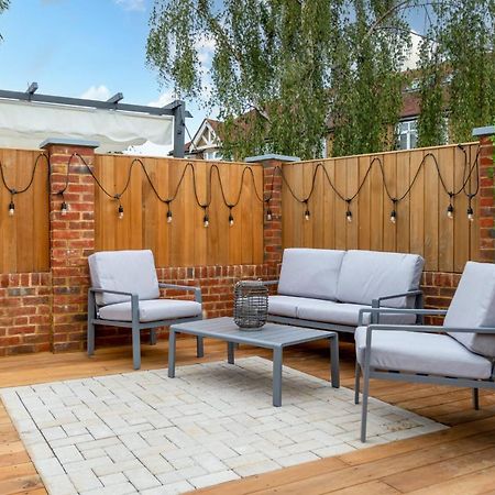 Guestready - Unique Home Near Wimbledon With Gorgeous Deck And Parking London Exterior foto
