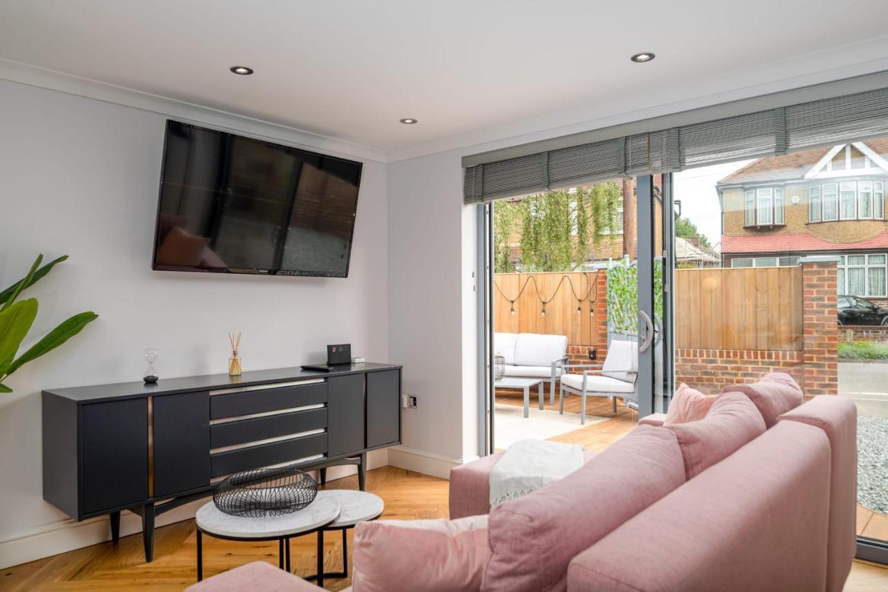 Guestready - Unique Home Near Wimbledon With Gorgeous Deck And Parking London Exterior foto